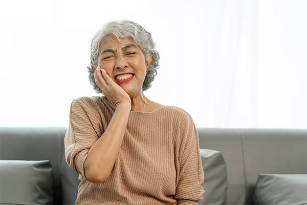 Dental Emergencies: What To Do For Broken Teeth